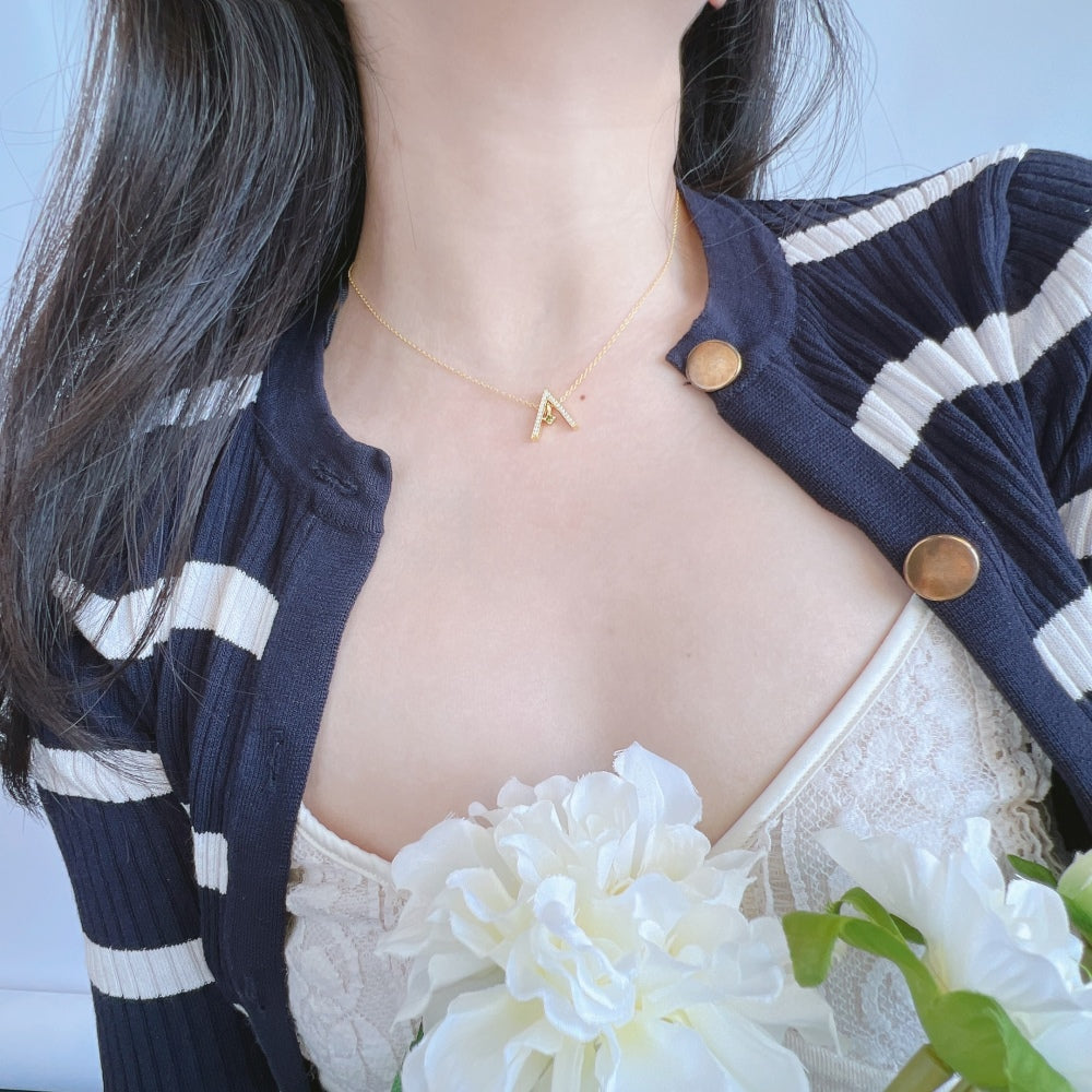 [GALE]Sparkling "A" Shape Necklace