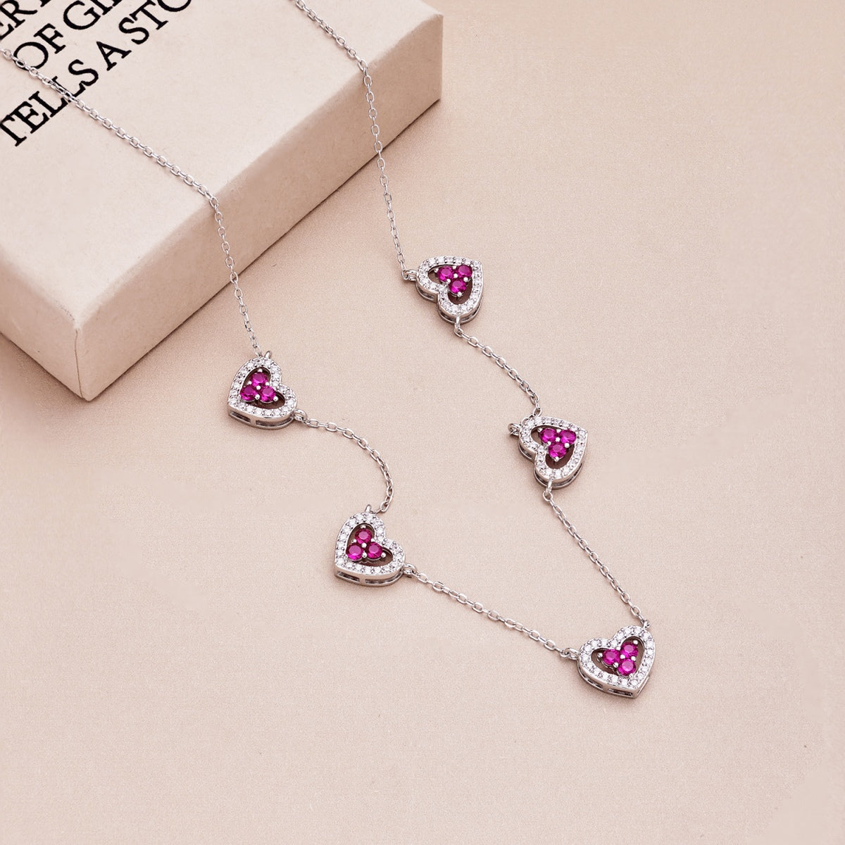 [GALE]Sparkling Five Heart Necklace