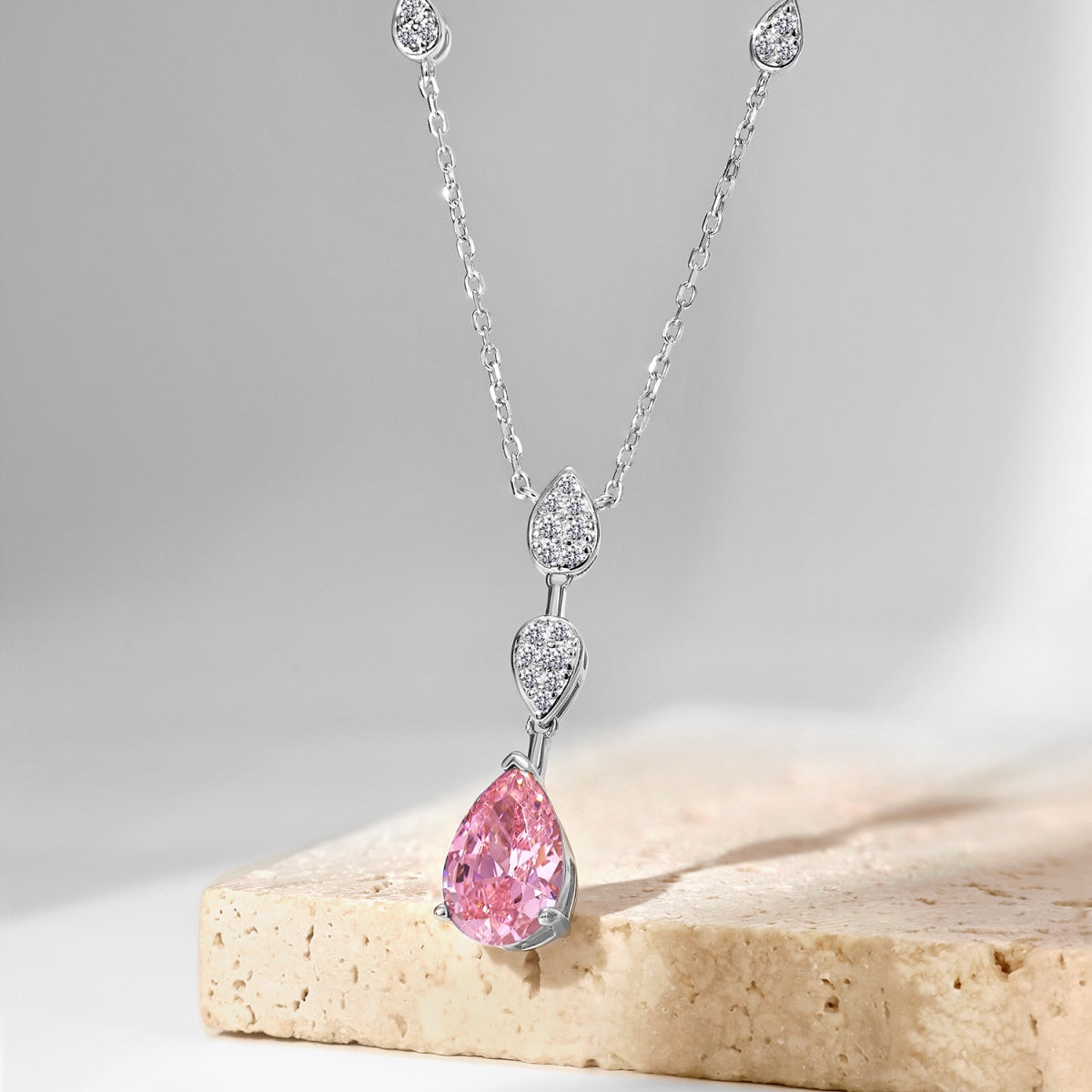 [GALE]Dazzling Pear Cut Necklace
