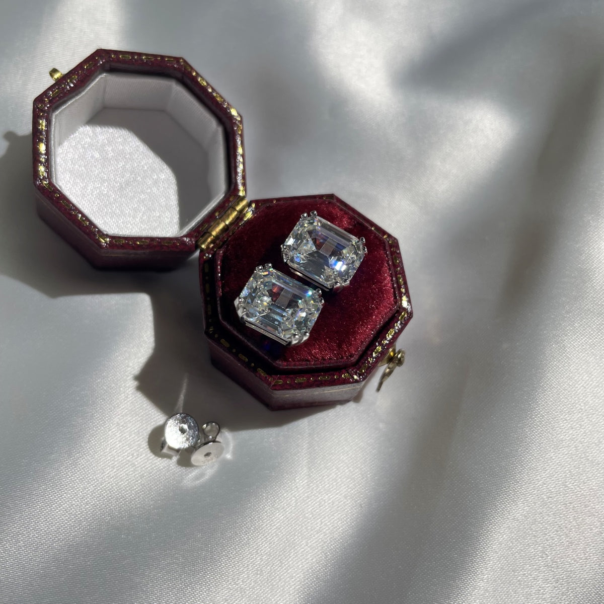 [GALE]Dazzling Square Shape Earrings