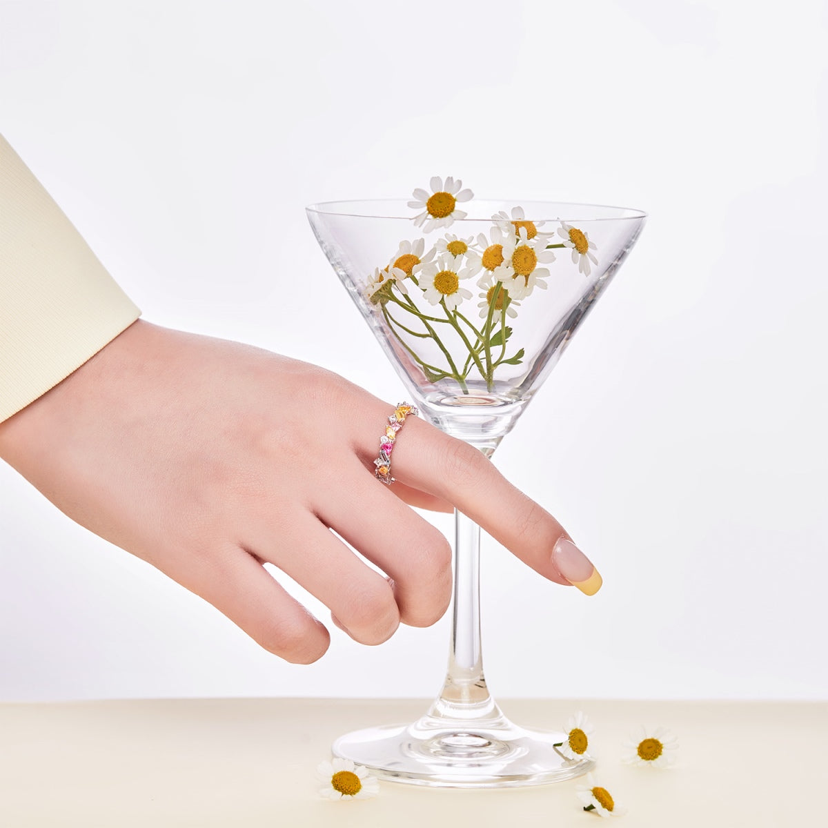 [GALE]Dazzling Polychromatic Multi cut Daily Ring