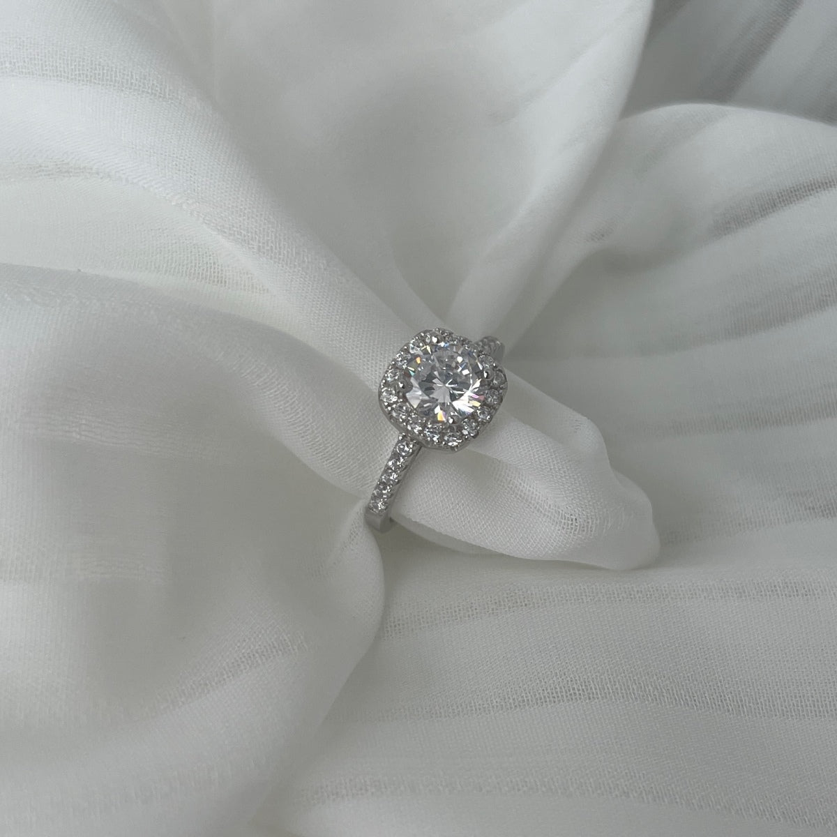 [GALE]Dazzling Resplendent Round Cut Wedding Ring