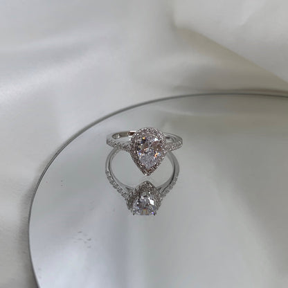 [GALE]1.0 Carat Luxurious Resplendent Water Drop Shape Wedding Ring