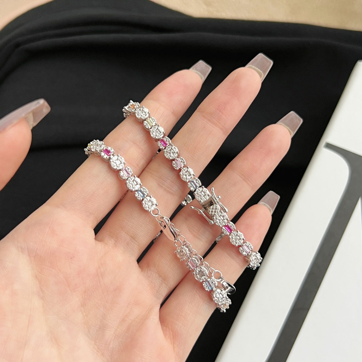 [GALE]Dazzling Radiant Multi Cut Daily Bracelet