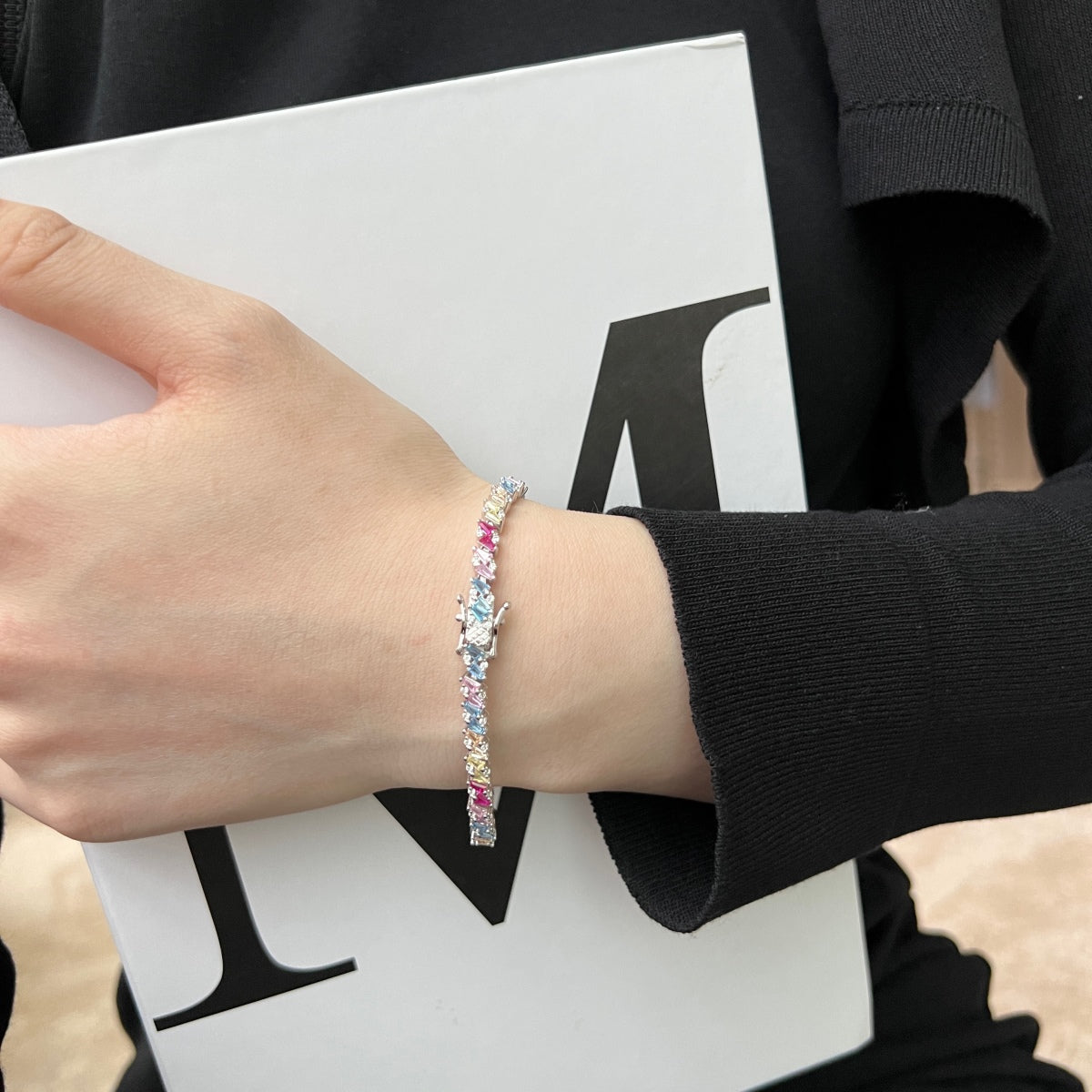[GALE]Ornate Sparkling Multi Cut Party Bracelet