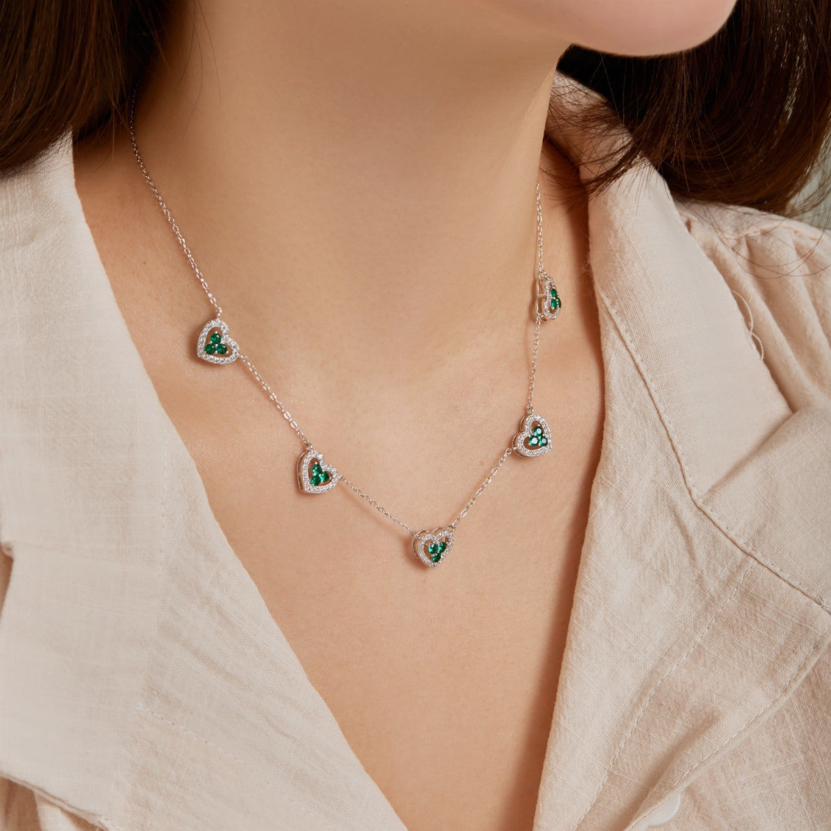 [GALE]Sparkling Five Heart Necklace