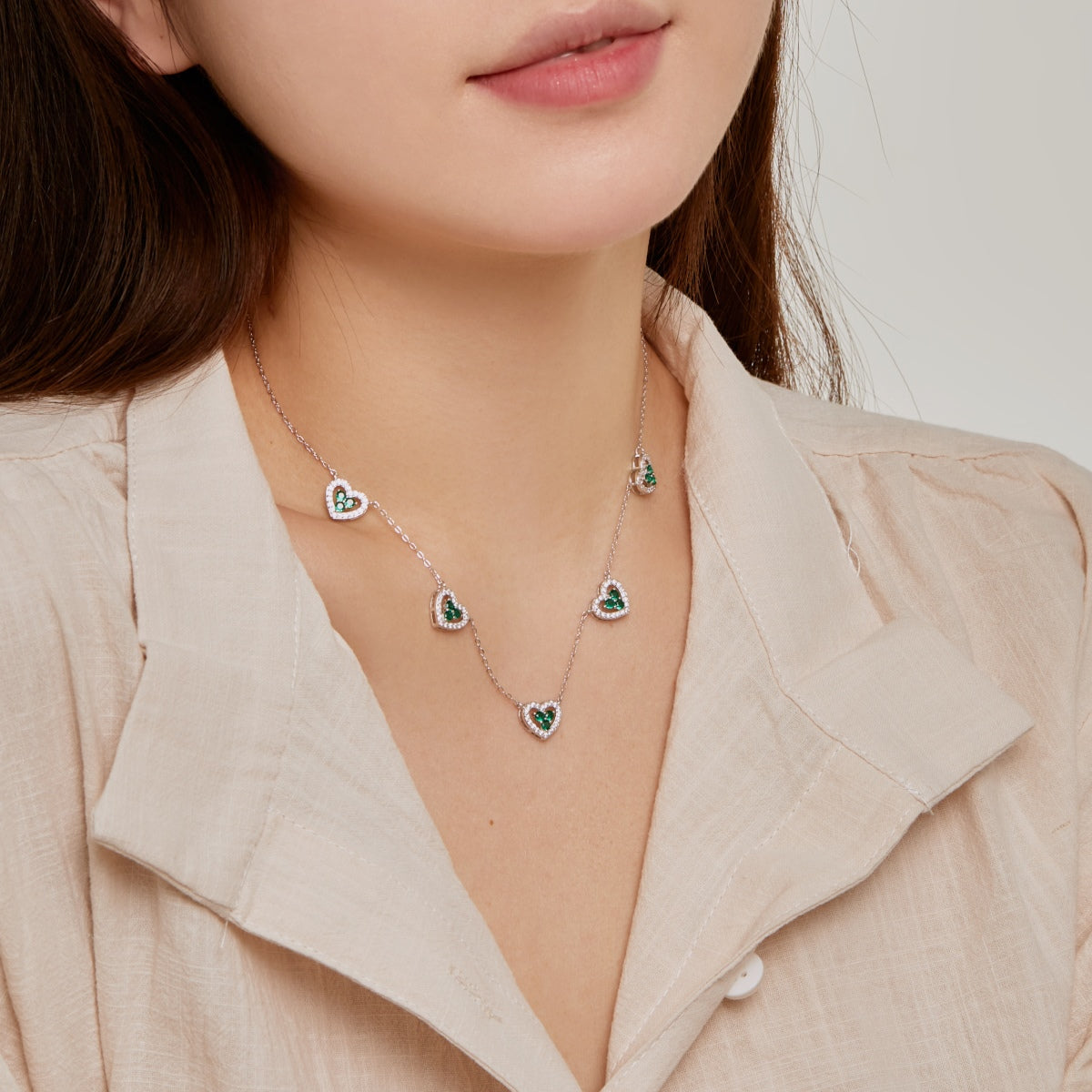 [GALE]Sparkling Five Heart Necklace