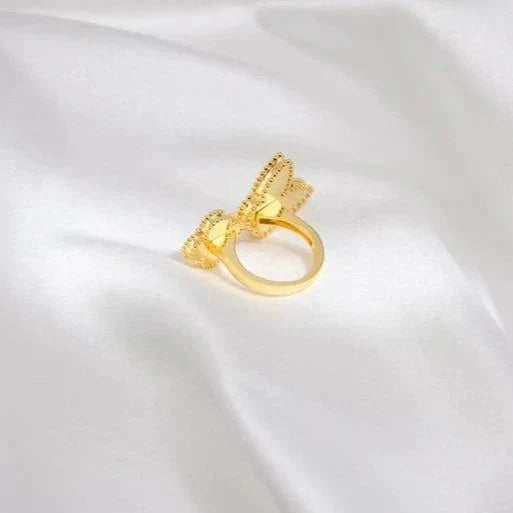 [GALE]LUCKY BETWEEN THE FINGER RING