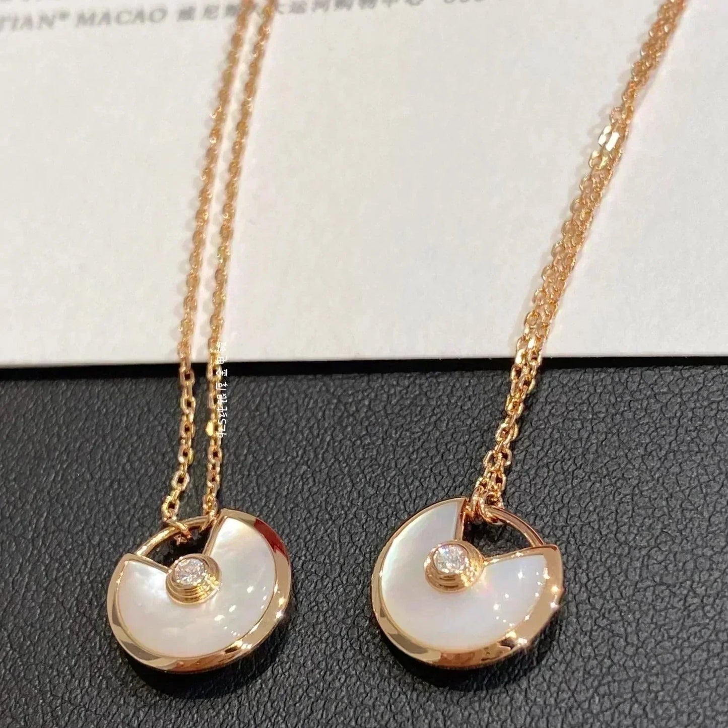[GALE]AMULETTE ROSE GOLD MOP NECKLACE