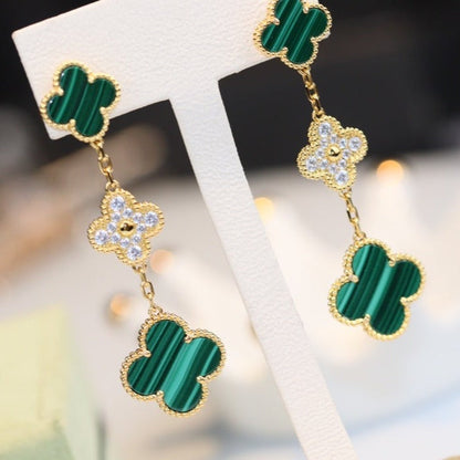 [NOVO] Kleeblatt-Ohrringe aus Gold, Malachit und Diamanten mit 3 Motiven
