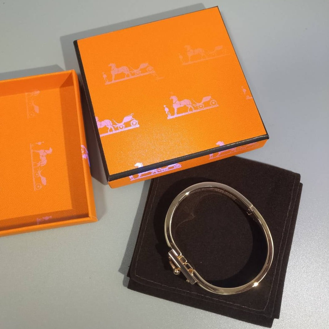 [NOVO]H ROUGE ARMBAND