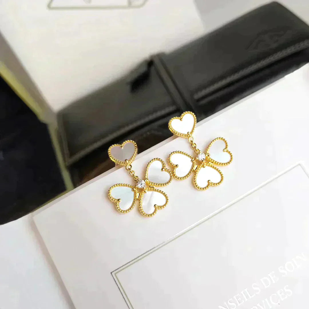 [NOVO]CLOVER SWEET WHITE MOP OHRRINGE