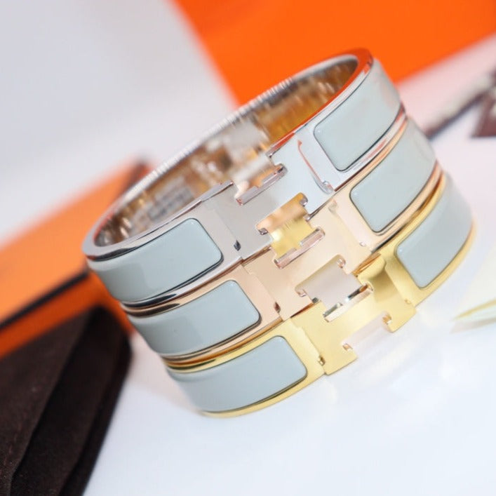 [NOVO]H HELLBLAUES ARMBAND