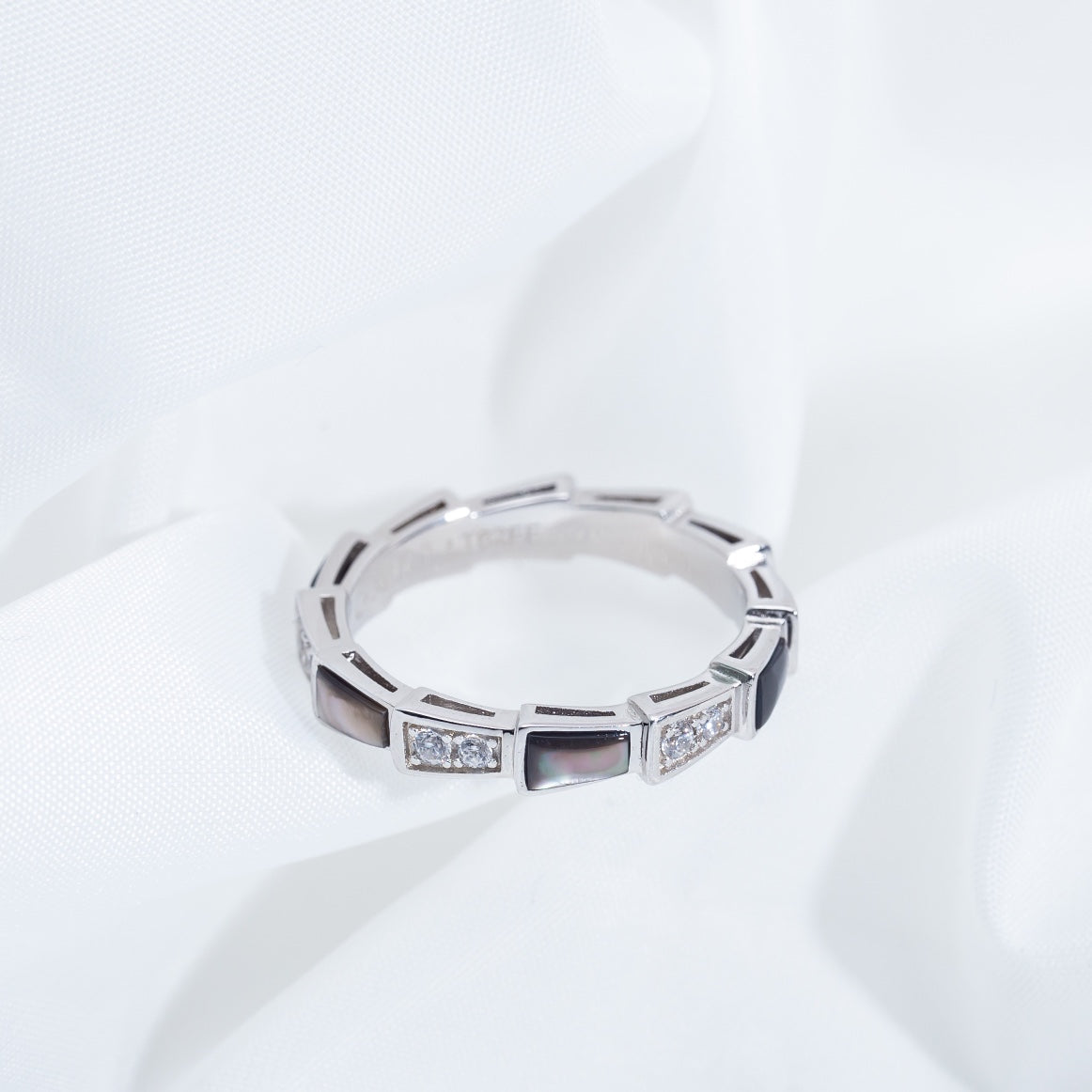 [GALE]SERPENTI RING SILVER  DIAMOND BLACK MOP 3MM
