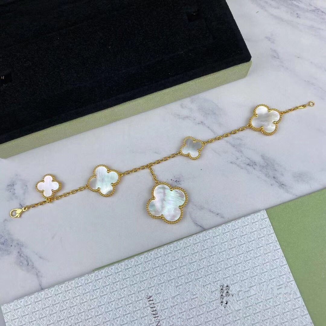 [GALE]MAGIC CLOVER MOP GOLD BRACELET 5 MOTIFS
