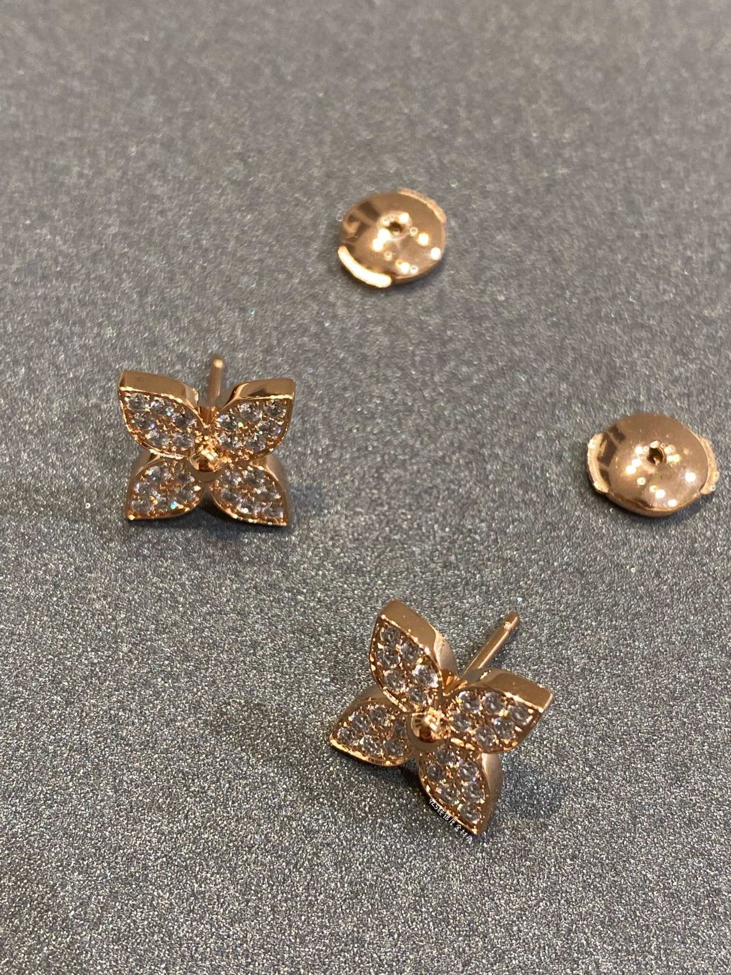 [NOVO]STAR DIAMOND OHRRINGE