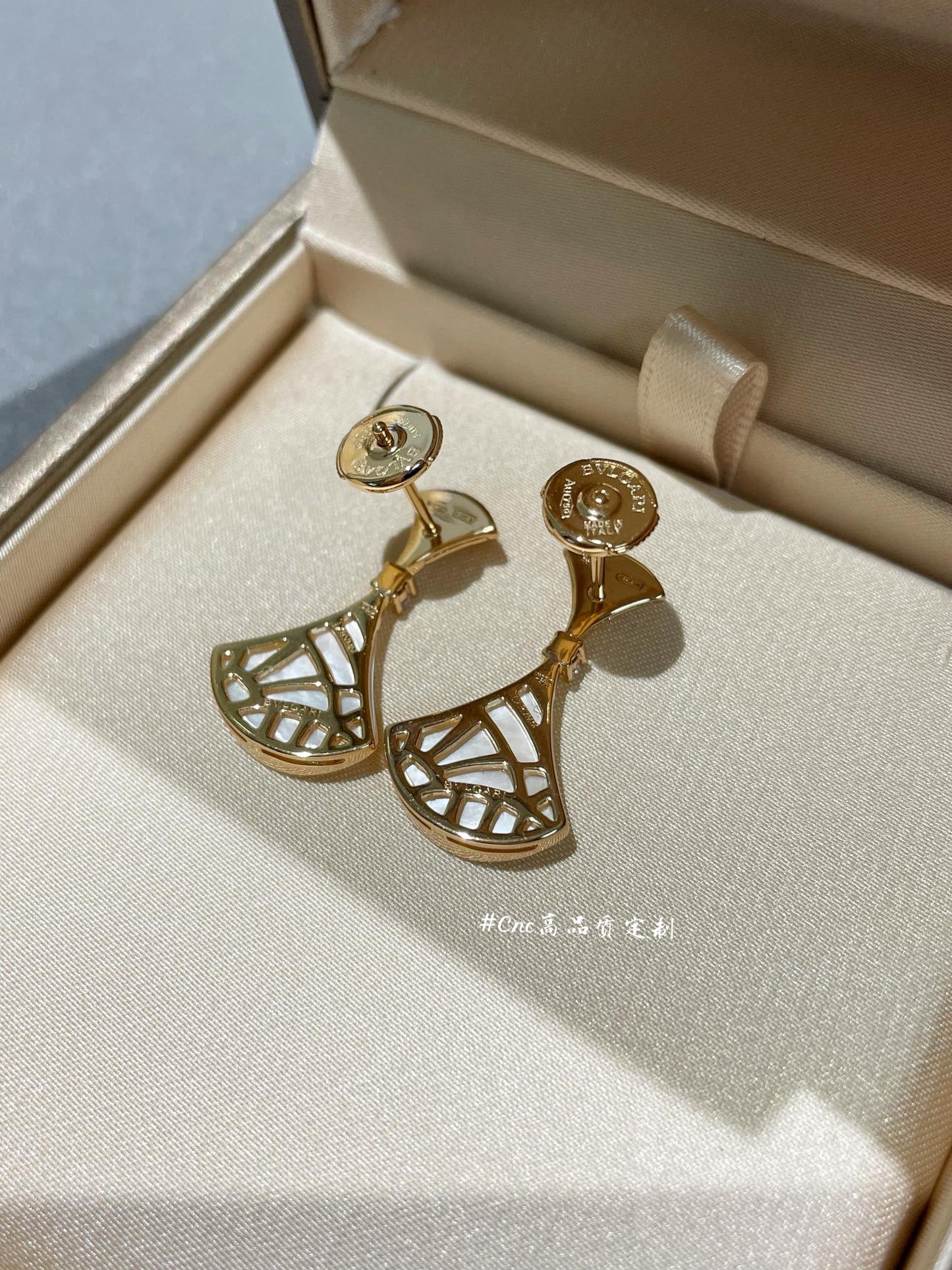 [GALE]DREAM MOP 1 DIAMOND EARRINGS