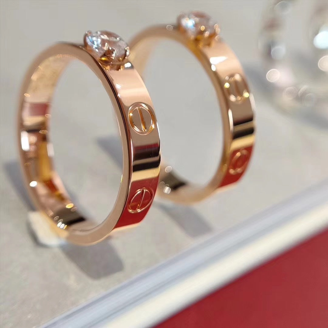 [NOVO] Liebesring 3,6 mm 1 großer Diamant