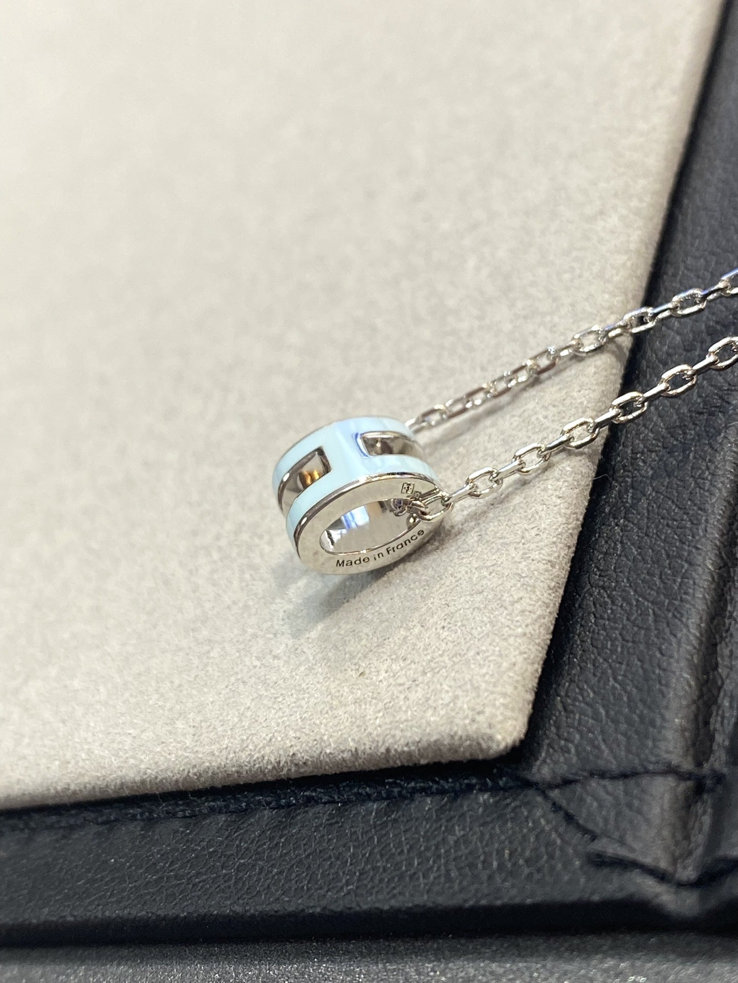 [NOVO]POP H HELLBLAUE KETTE