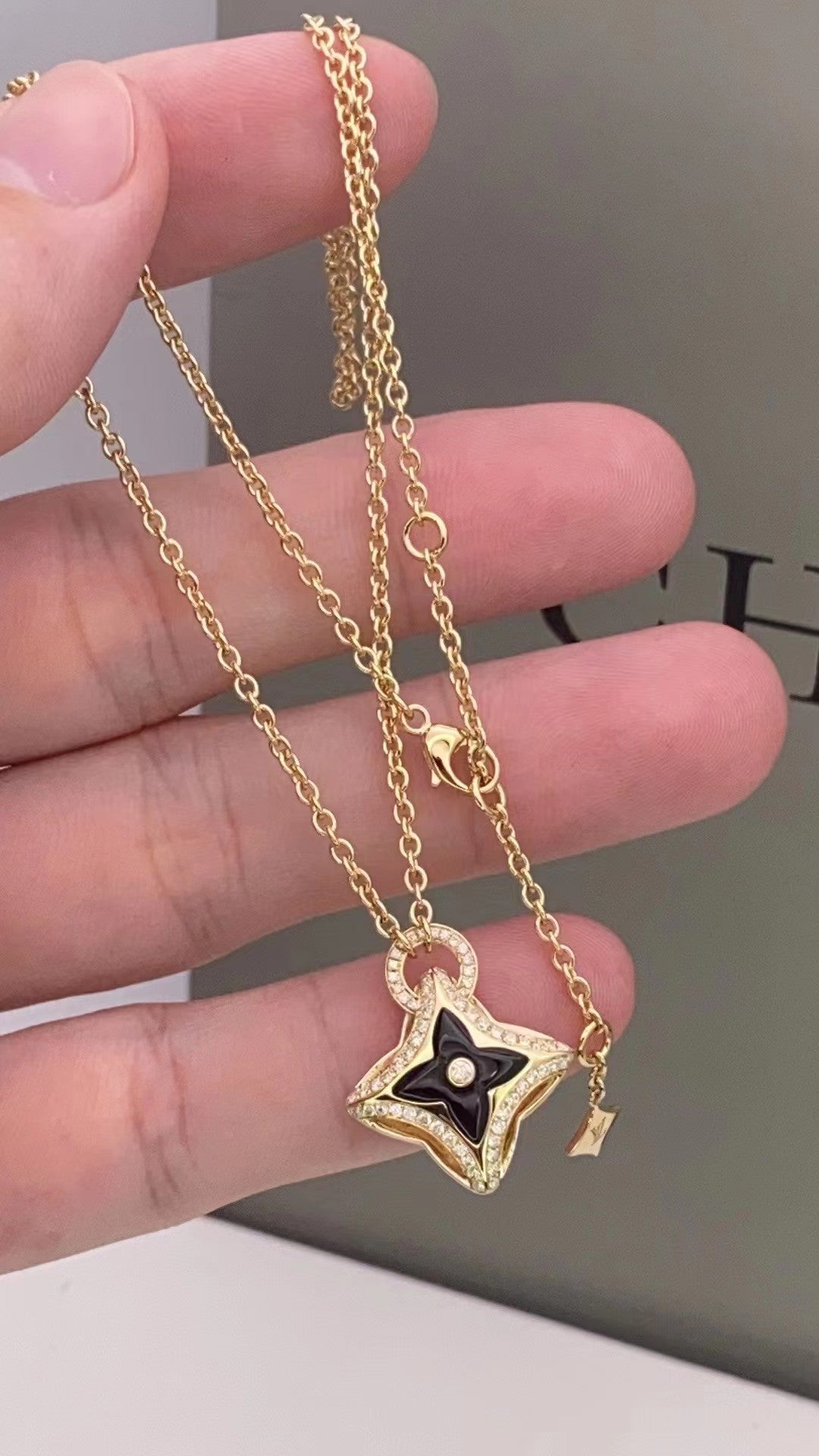 [NOVO]Sternanhänger, rosafarbene Gold-Diamant-Halskette