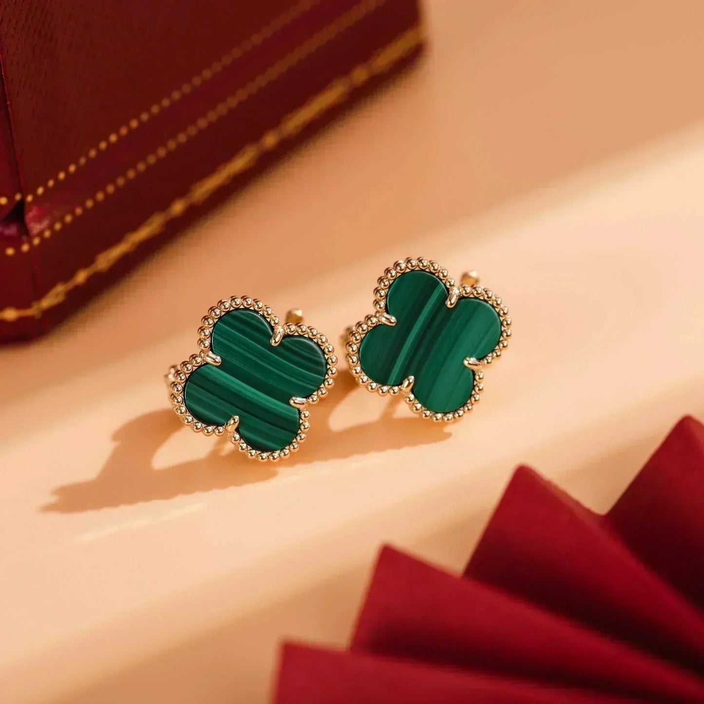 [NOVO]CLOVER MEDIUM 1 MOTIFS MALACHITE OHRRINGE