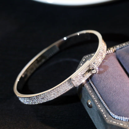 [NOVO]KELLY ARMBAND MIT DIAMANTENBESETZUNG 