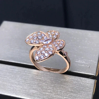 [NOVO]Schmetterlingsring aus rosafarbenem Gold mit Diamanten