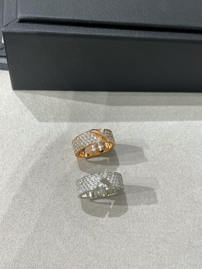 [NOVO]LIENS EVIDENCE DIAMOND PAVED RING
