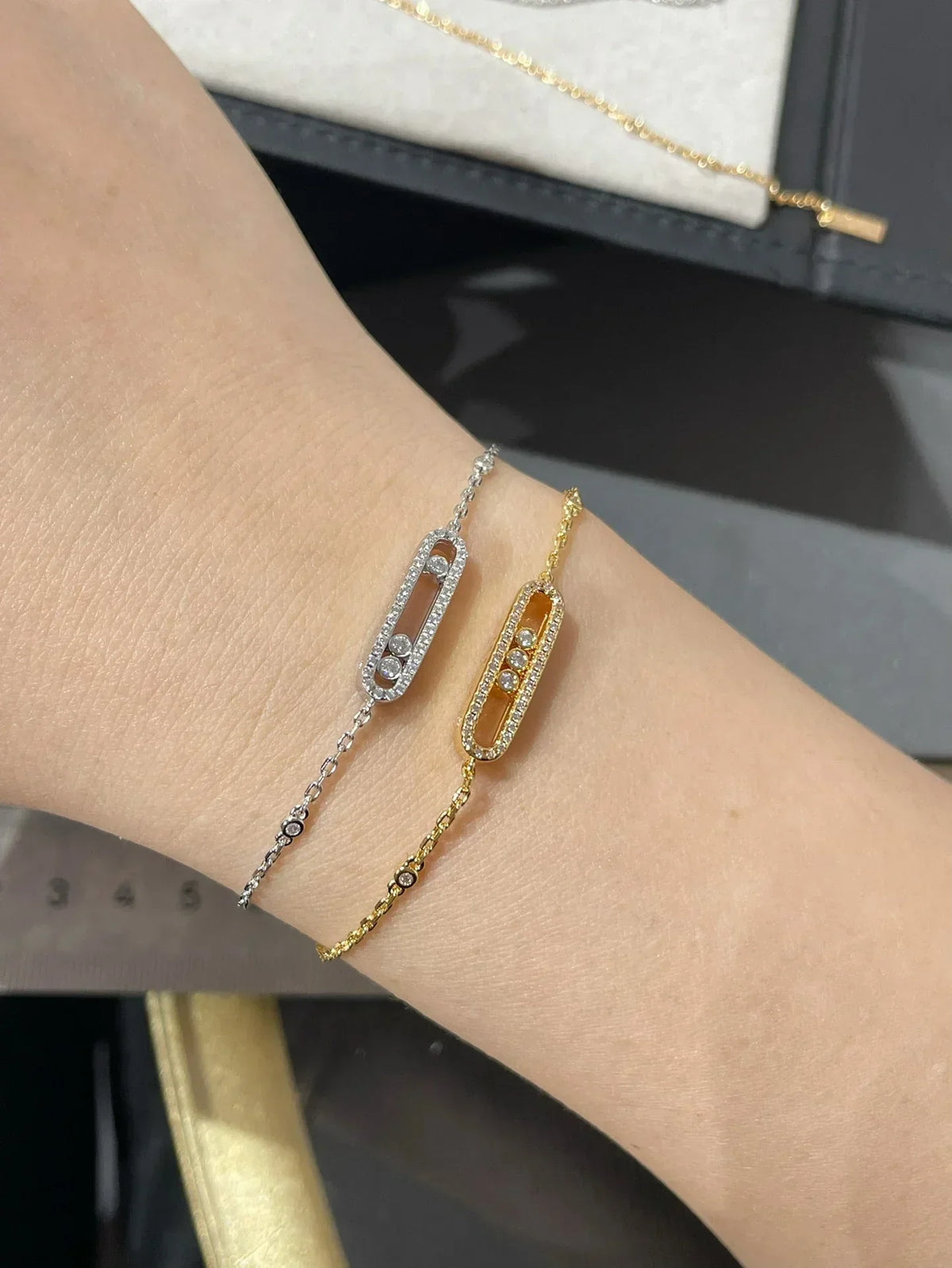 [GALE] LOVE & JUSTE Baby Move Diamond Bracelet Stack Set