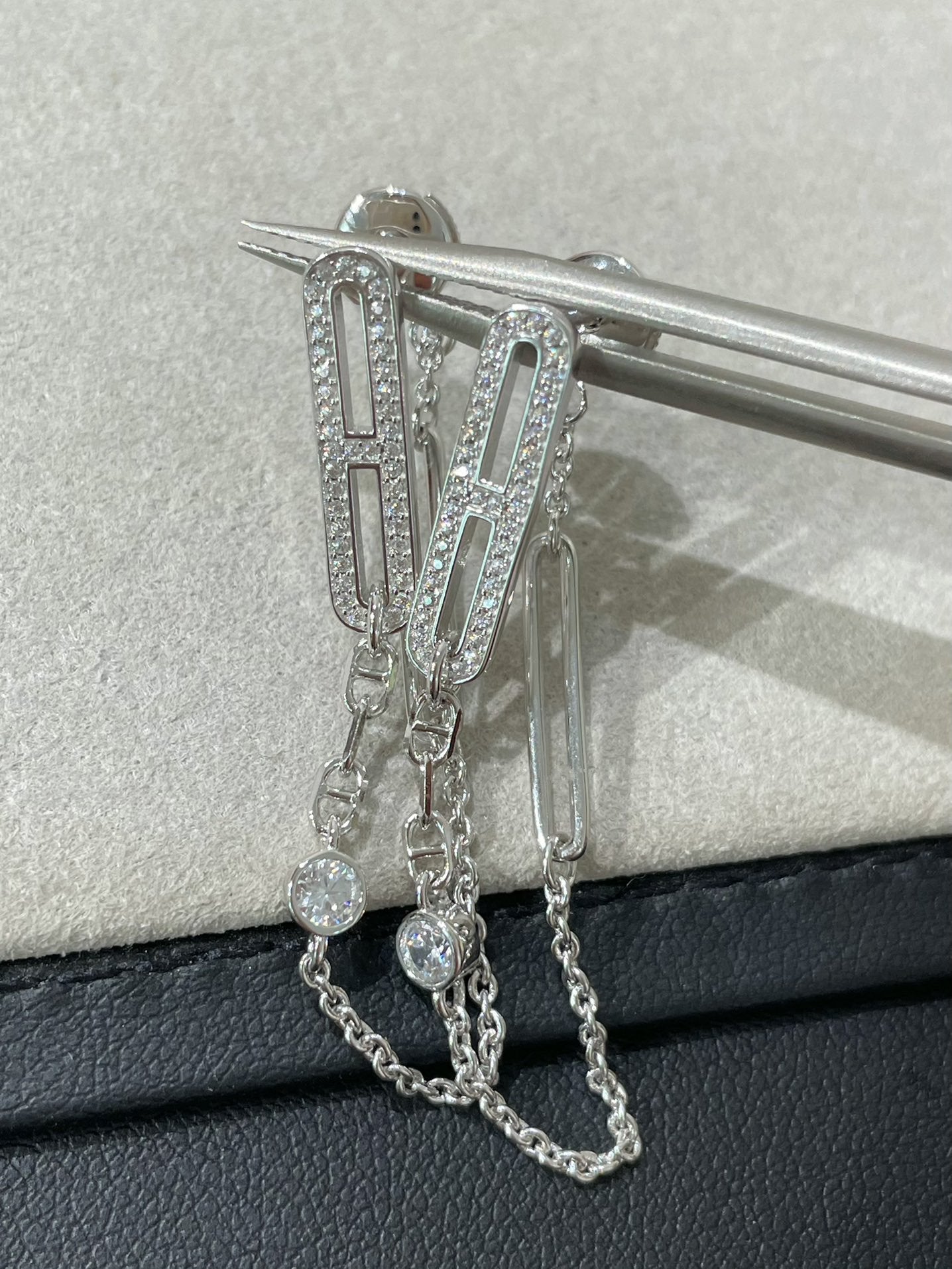 [NOVO]CHAINE CHAOS DIAMANT-TROPFENOHRRINGE