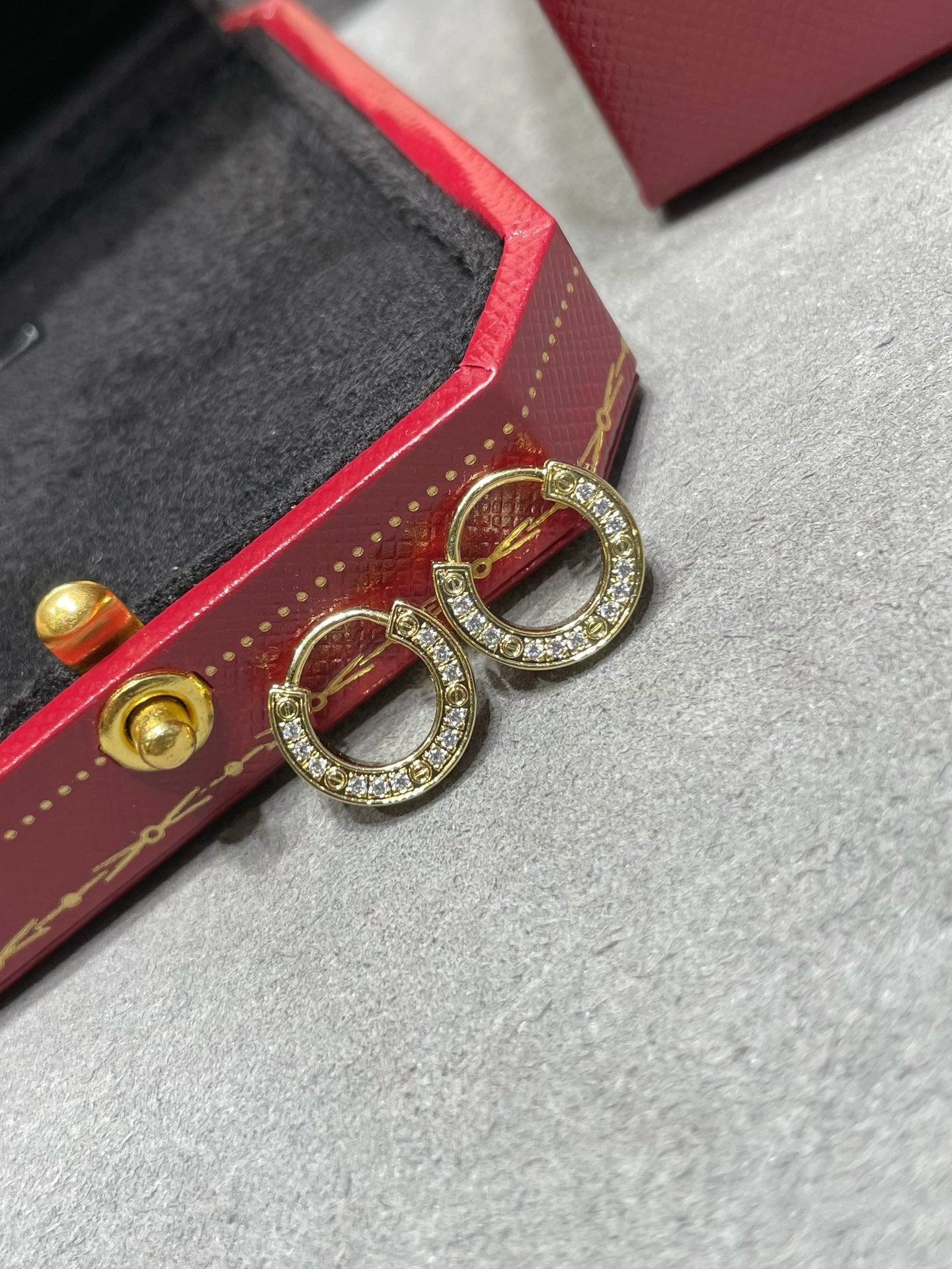 [NOVO] LOVE DIAMOND OHRINGS