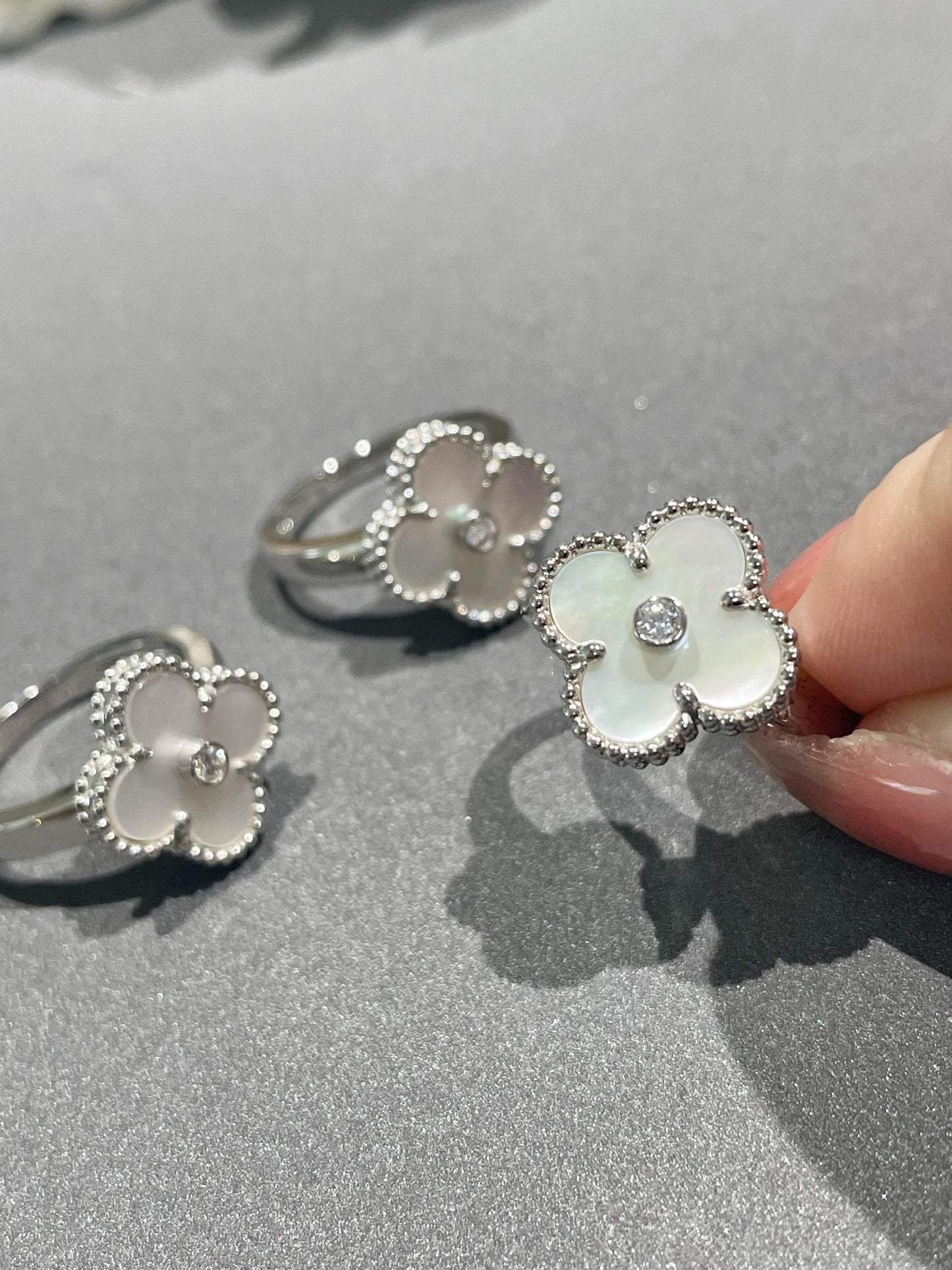 [NOVO]CLOVER SILBER-PERLMUTT-DIAMANTRING