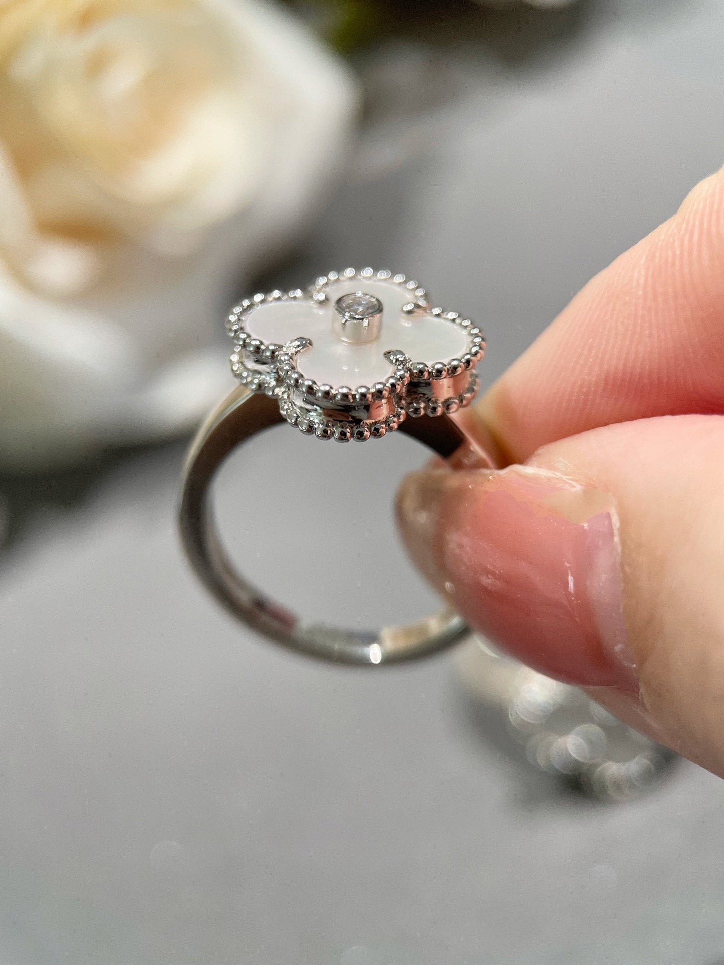 [NOVO]CLOVER SILBER-PERLMUTT-DIAMANTRING
