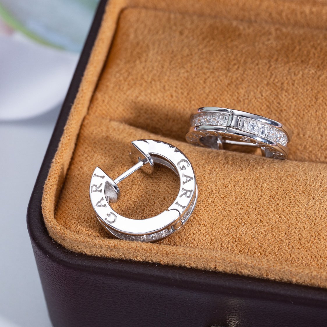 [GALE]ZERO 1 MINI SILVER DIAMOND EARRINGS