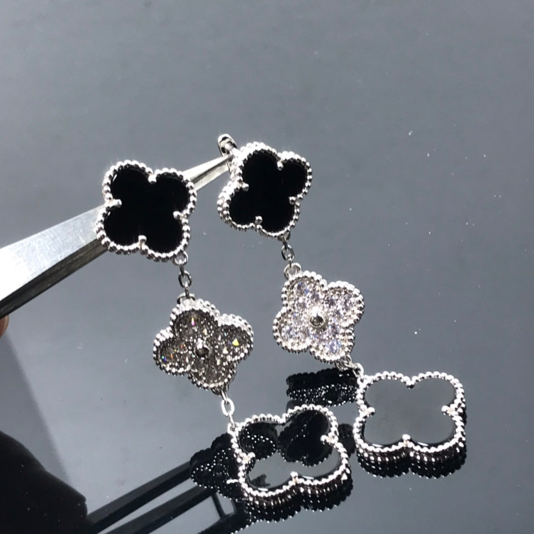 [NOVO] KLEE-MOTIV DIAMANT ONYX SILBER OHRRINGE