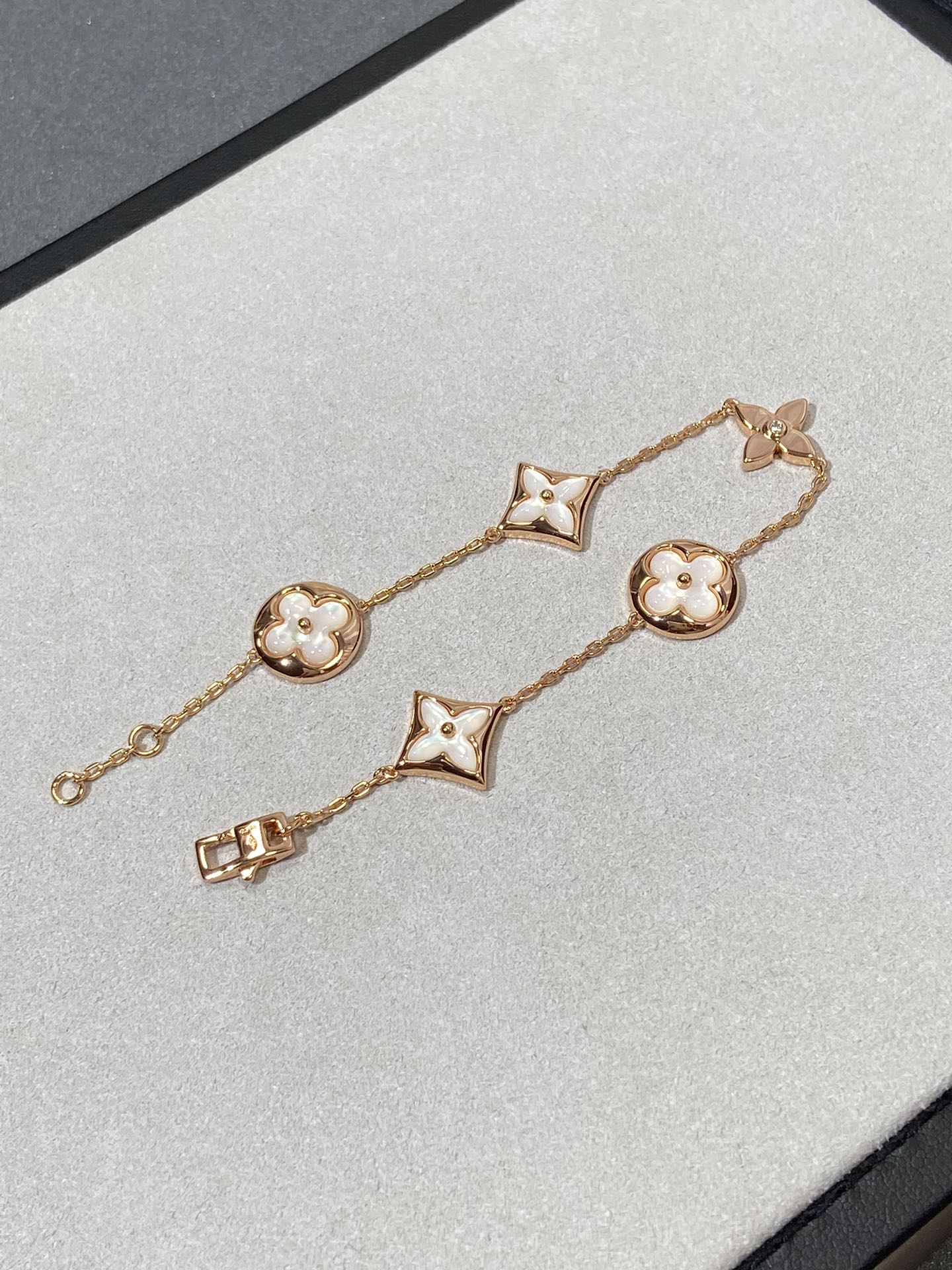 [GALE]STAR AND SUN 5 MOTIF MOP PINK GOLD BRACELET