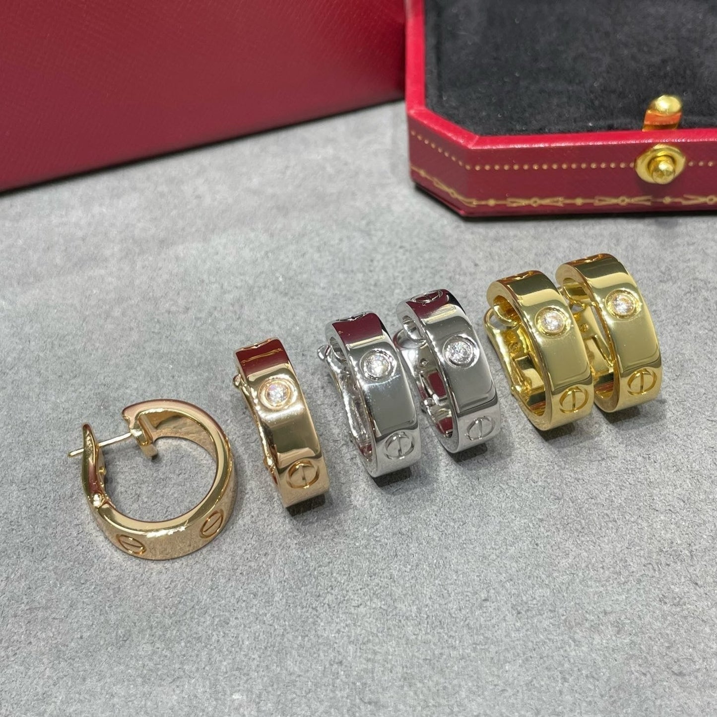 [NOVO] LOVE 5,5 mm 1 Diamant-Ohrringe