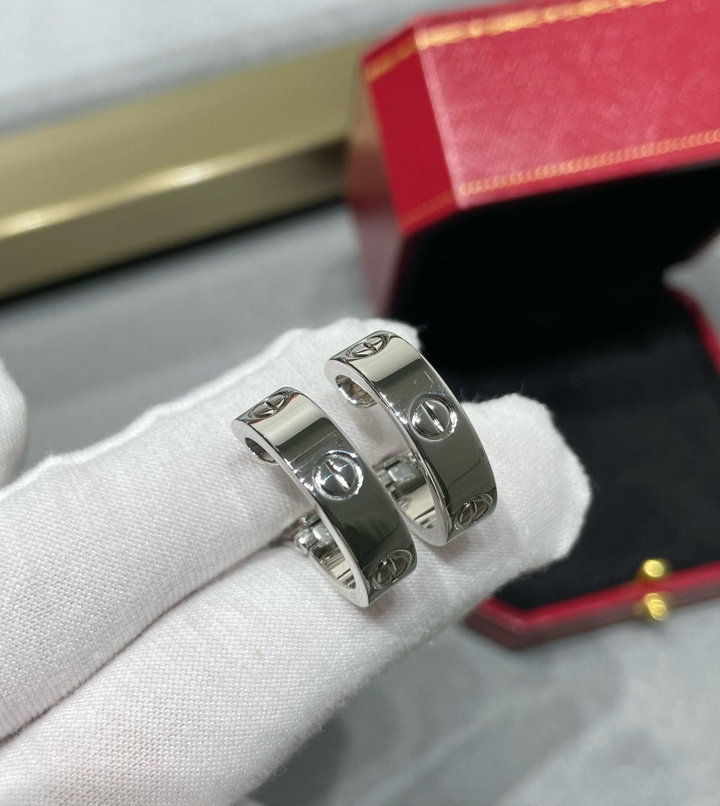 [NOVO] LOVE 5,5MM OHRRINGE