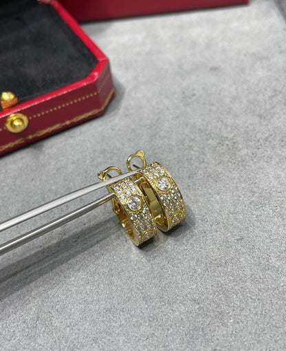 [NOVO] LOVE 5,5 MM DIAMANT-PAVED-OHRRINGE