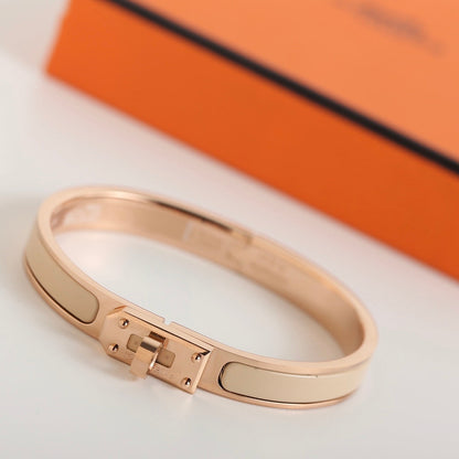 [NOVO]HM KELLY BEIGE ARMBAND