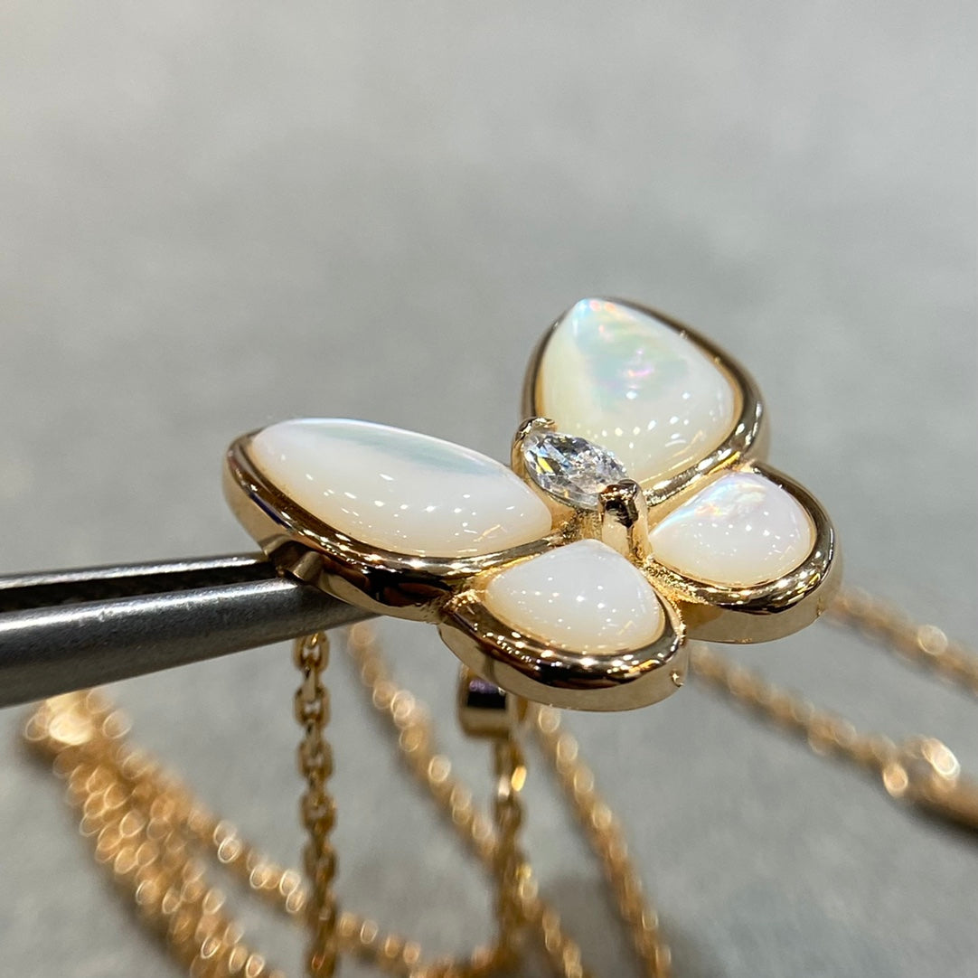 [GALE]BUTTERFLY MOP DIAMOND NECKLACE
