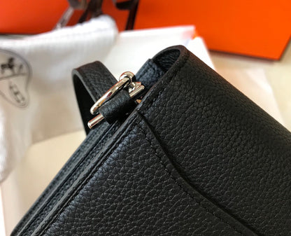 HM SAC ROULIS 18 BLACK TOGO LEATHER