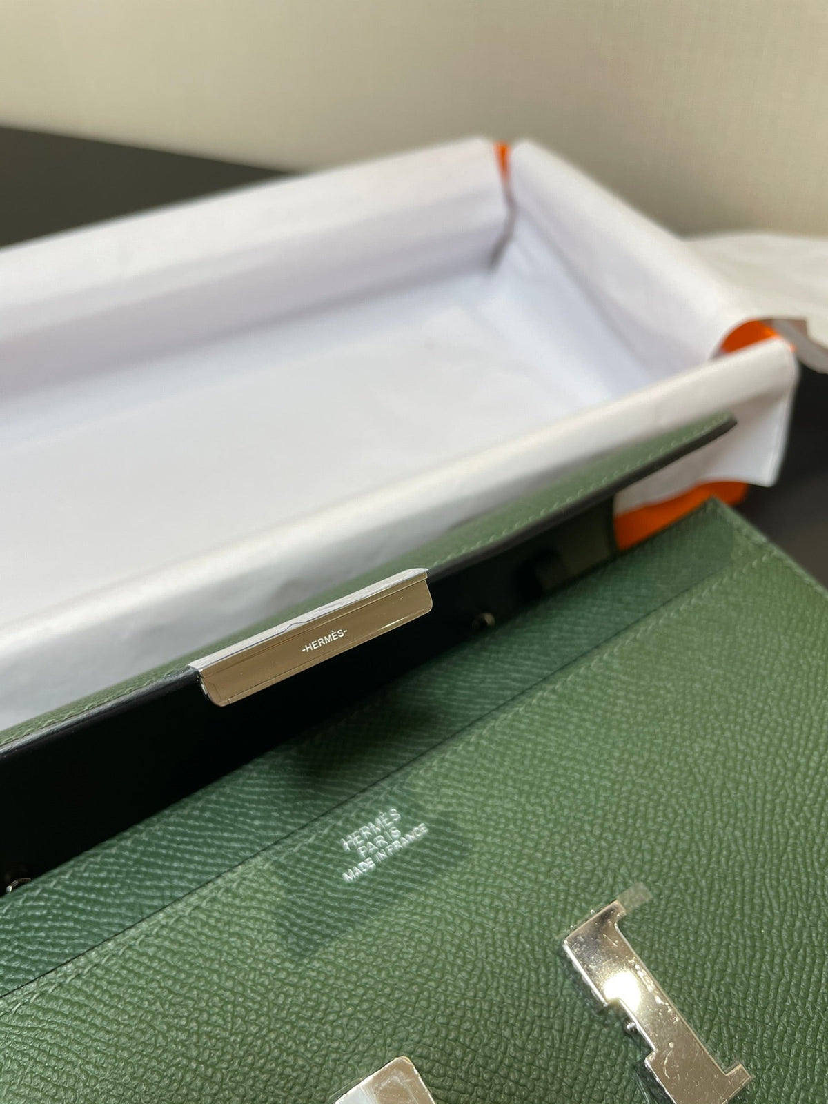 CONSTANCE TO GO 20.5 DARK GREEN EPSOM SILVER HARDWARE