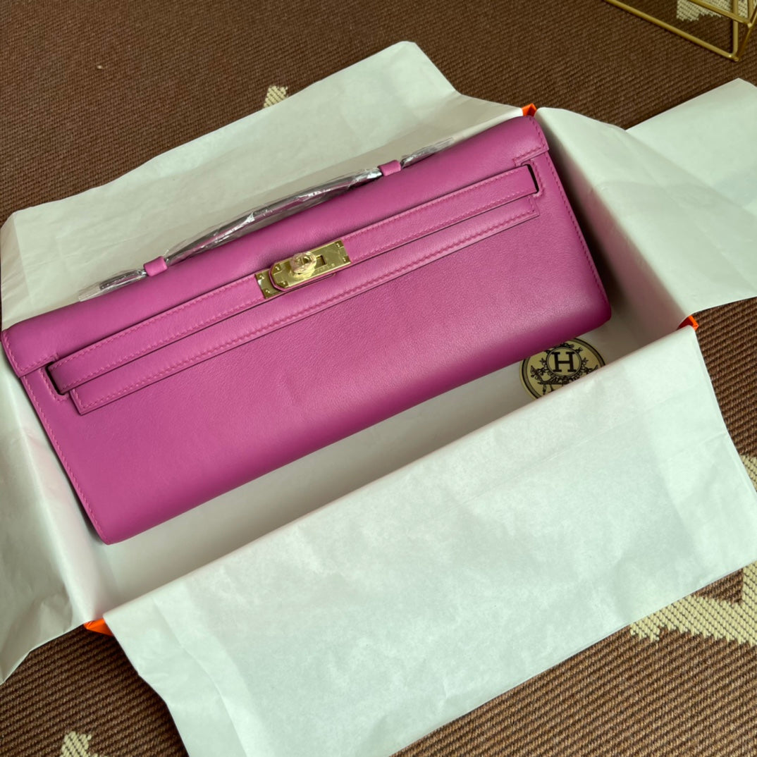 HM Kelly Cut 31cm Fuchsia Swift Leather Ghw