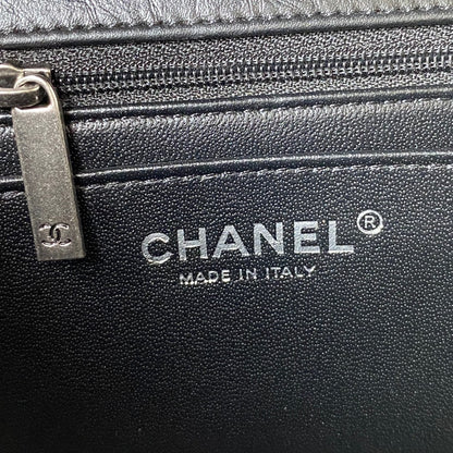 FLAP BAG 20 IN BLACK CALFSKIN SILVER CHAIN