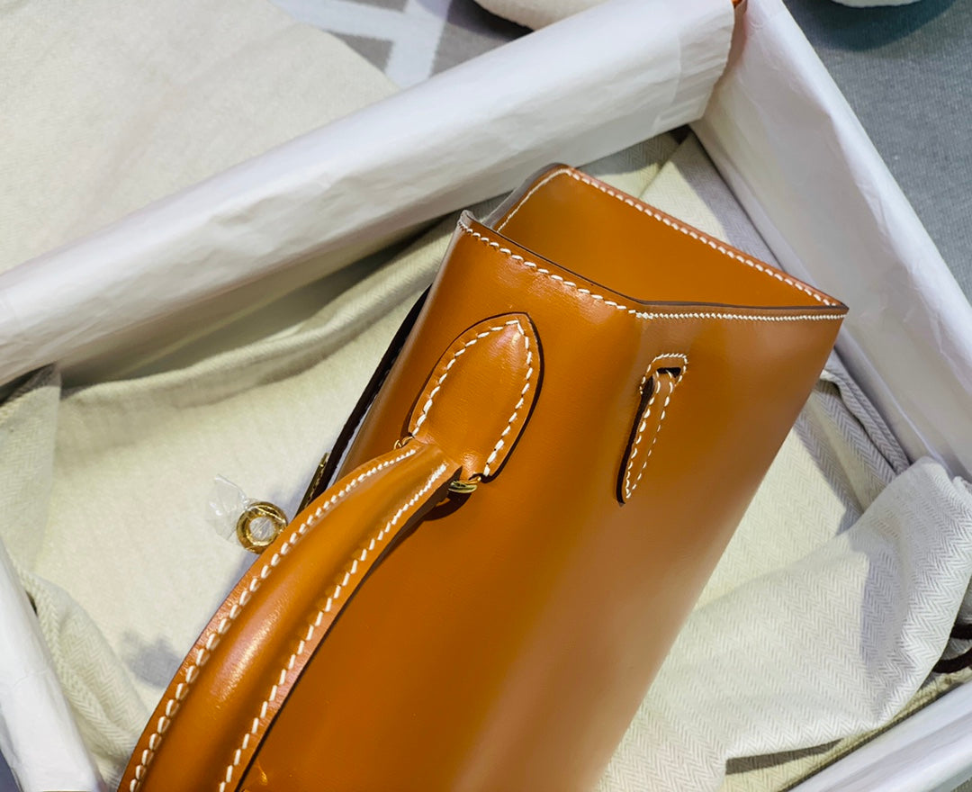 KELLY MINI 20 BAG IN BRONZE BROWN SMOOTH CALFSKIN WITH GOLD HARDWARE (MADE - TO - ODER)