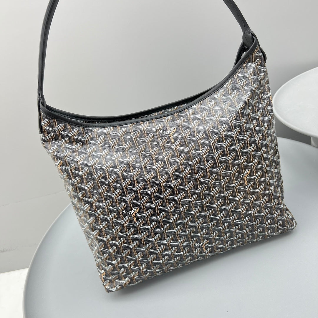 HOBO BOHÉME 34 IN BLACK GOYARDINE CANVAS AND CALFSKIN