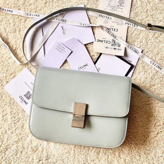 CELINE MEDIUM CLASSIQUE BAG 24CM LIGHT GREEN CALFSKIN