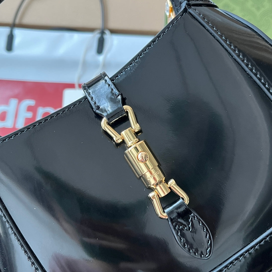 gg jackie mini 19cm black calfskin with chain