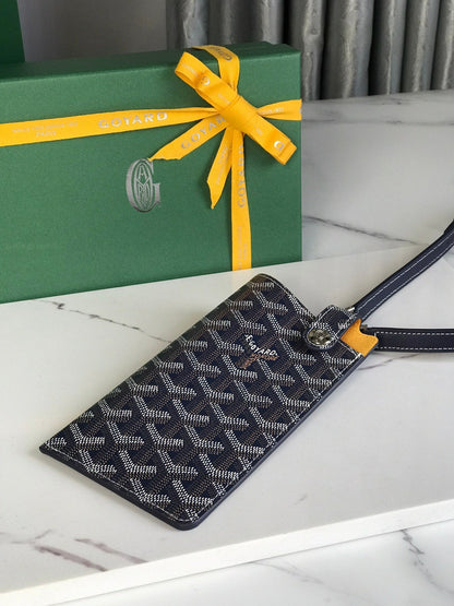 MONTMARTRE GM CASE 18 IN NAVY BLUE GOYARDINE CANVAS